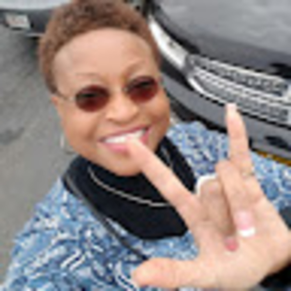 Meet your Posher, Lasandra